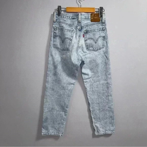 Levi's Wedgie Straight  Jeans - Picture 2 of 7